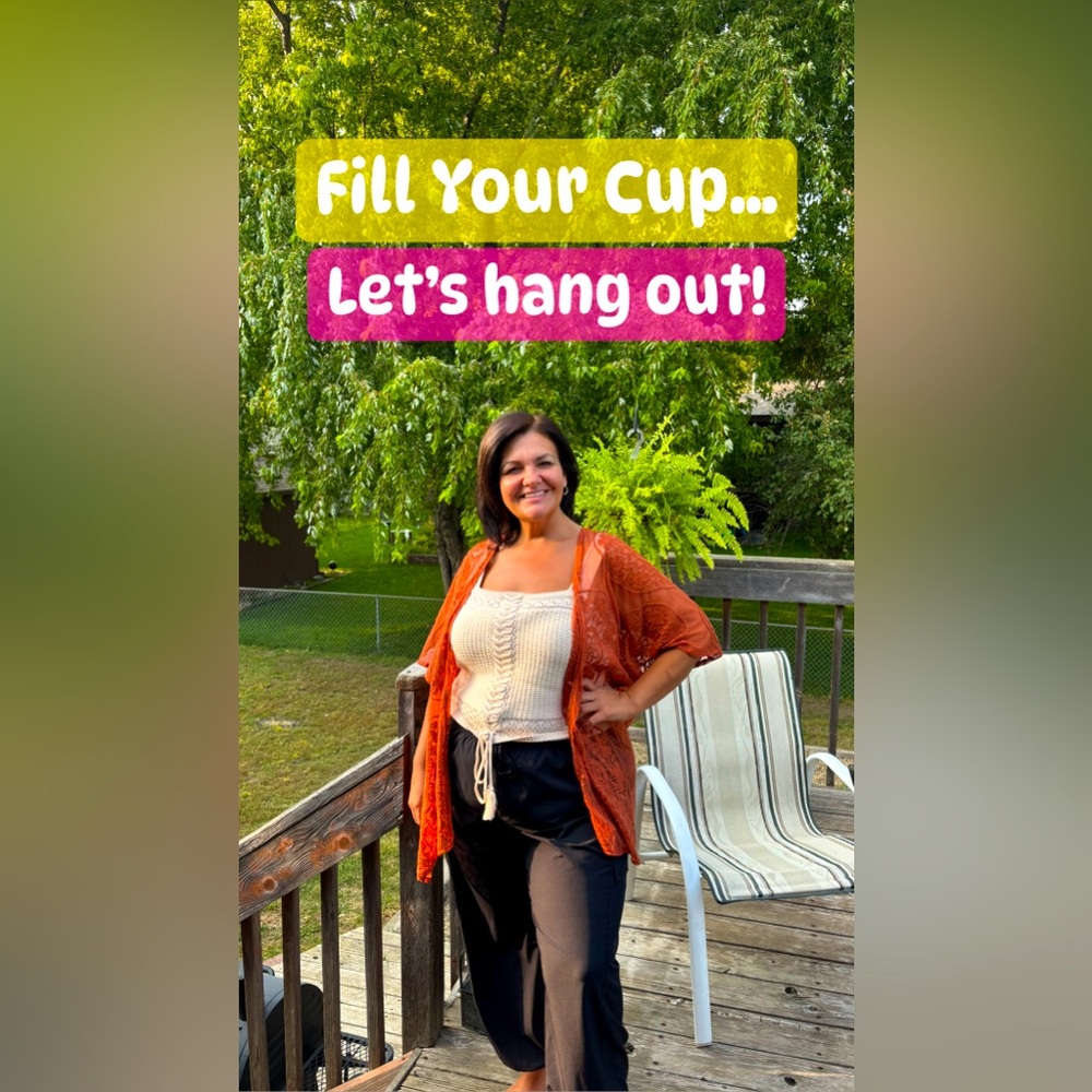 Let’s hang out! Shop my lives